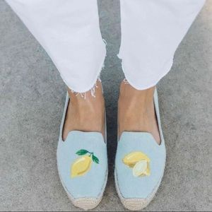 Lemon Soludos Smoking Slippers in Chambray. Size 8